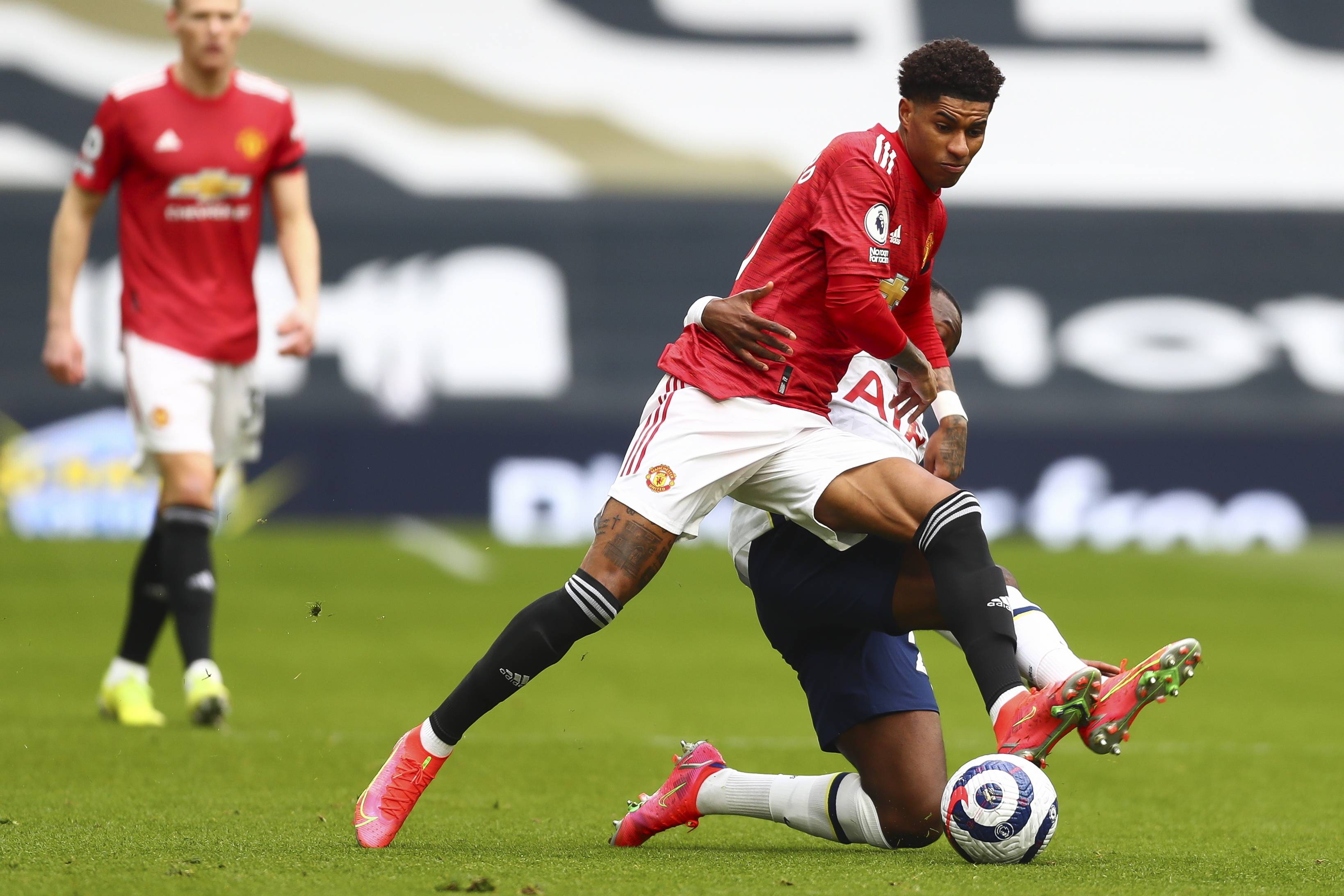 刻做出迅速 刻做出迅速